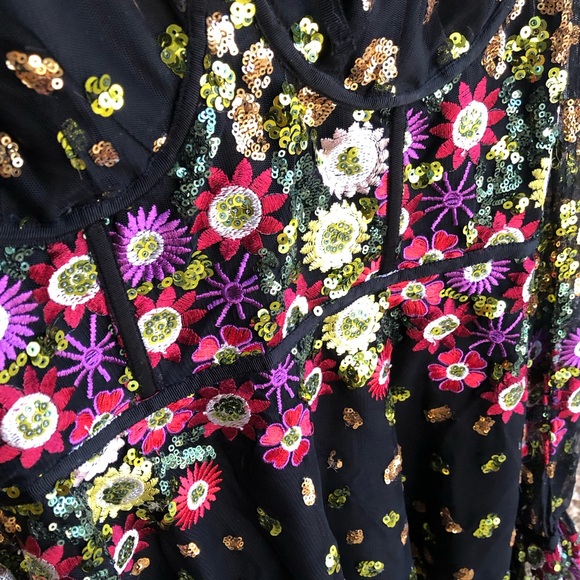 Lovers & Friends x REVOLVE Kensington Dress. Size XS - Picture 10 of 16